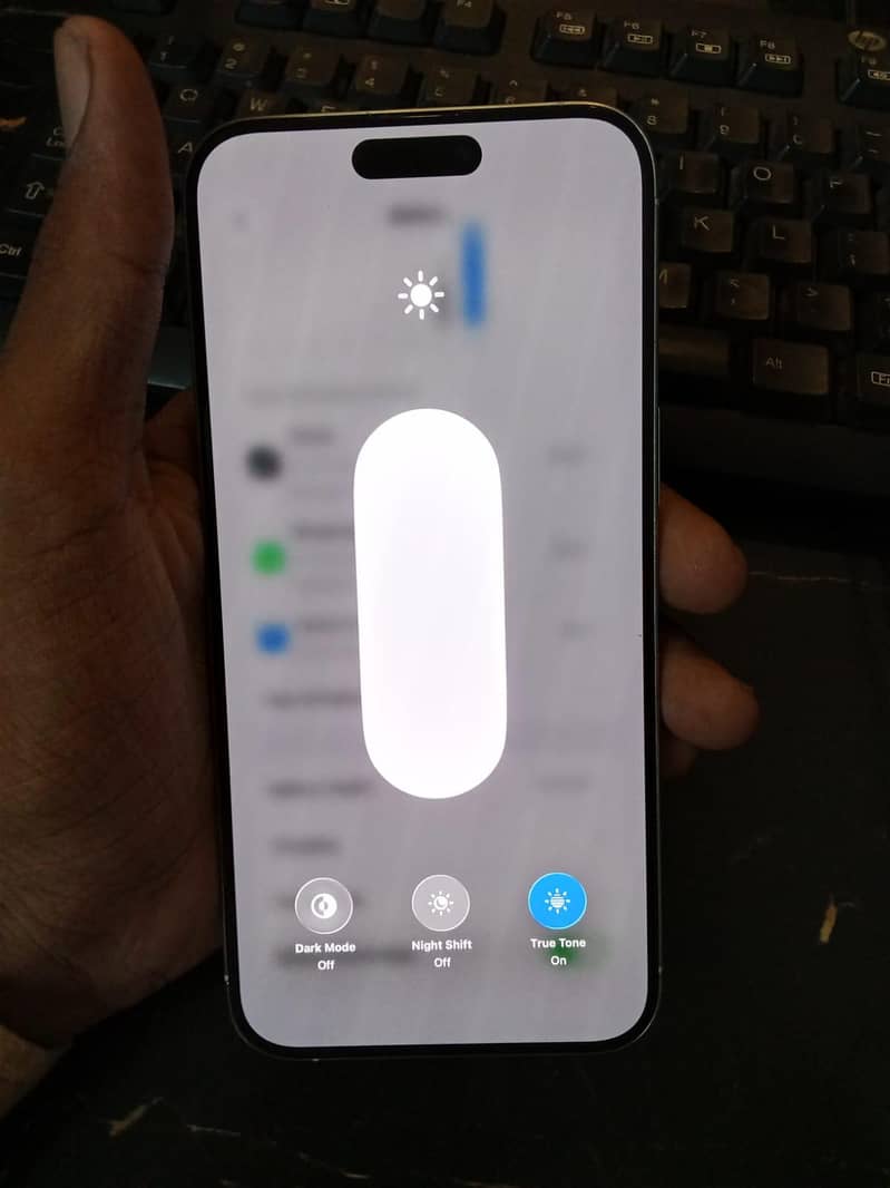 Apple iPhone 15 Pro Max 2
