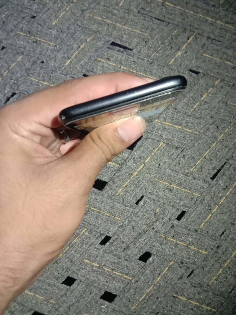 Apple iPhone 7 1