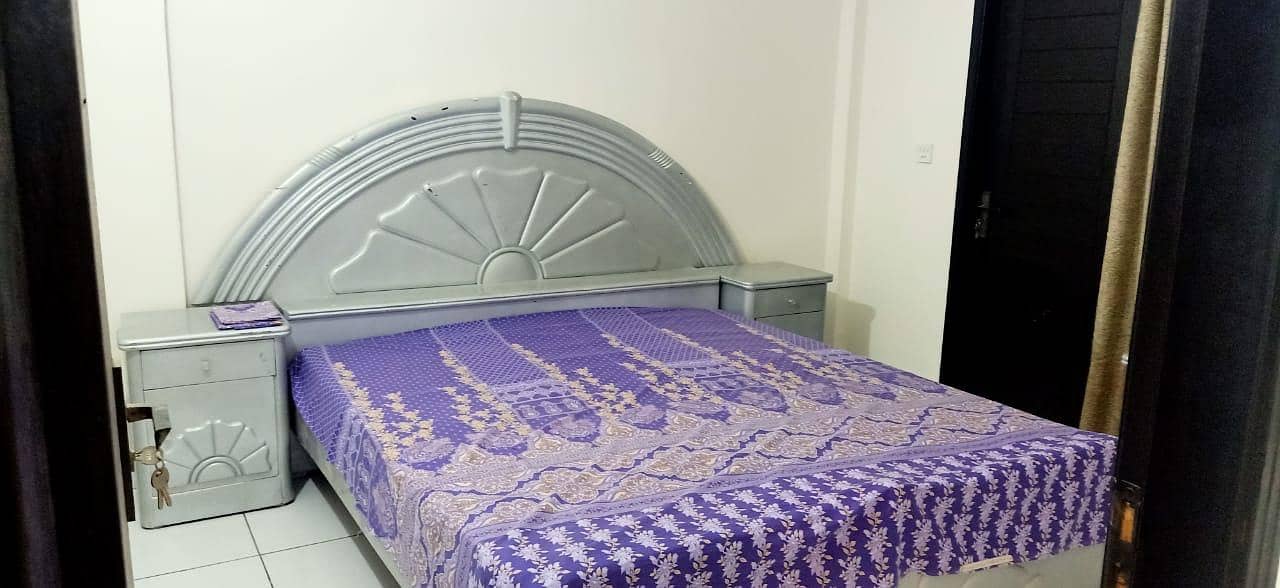 bed 2 side table and one dressing table 1