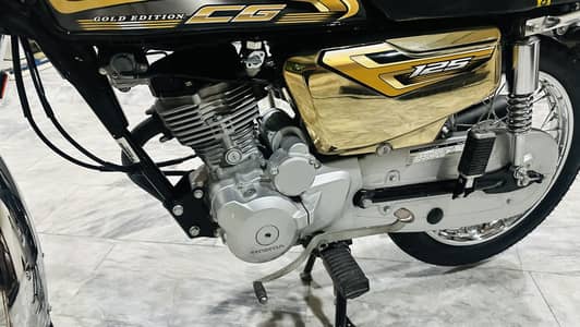 Honda 125 Gold Edition