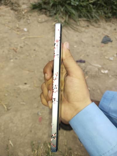 Tecno CAMON 20