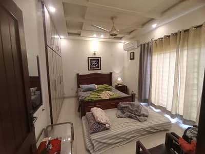 10 MARLA UPPER PORTION FURNISHED AVAILABLE FOR RENT IN DHA PHASE 5