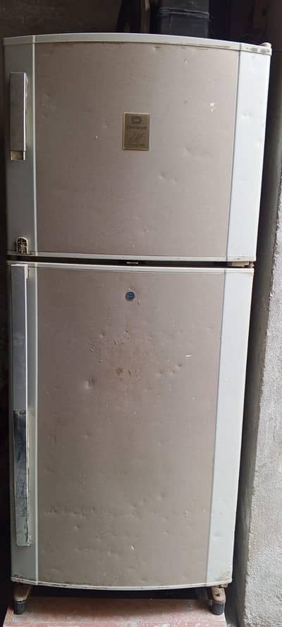 Dawlance fridge for argent sale