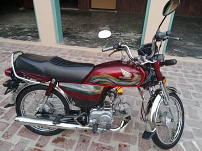 honda cd70 condishion 10/10 only contect serous bayer
