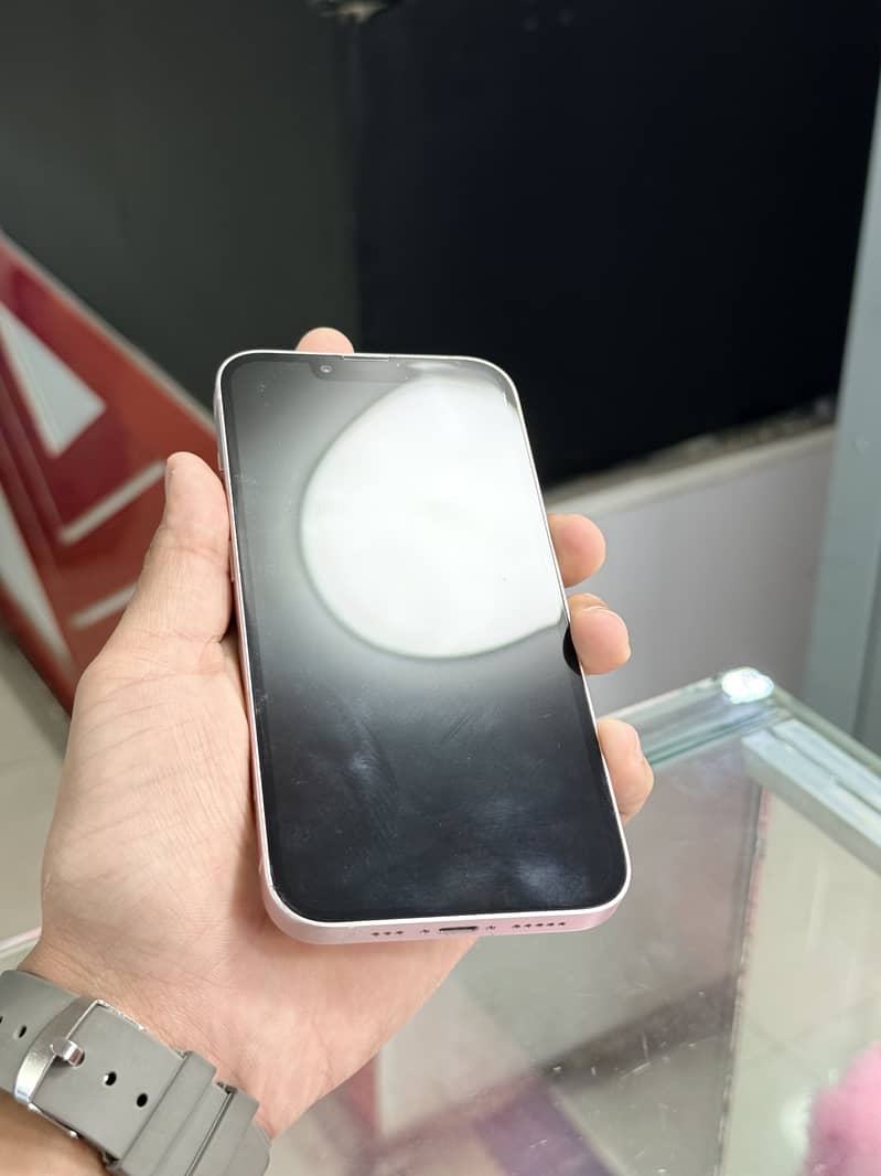 Apple iPhone 13 2