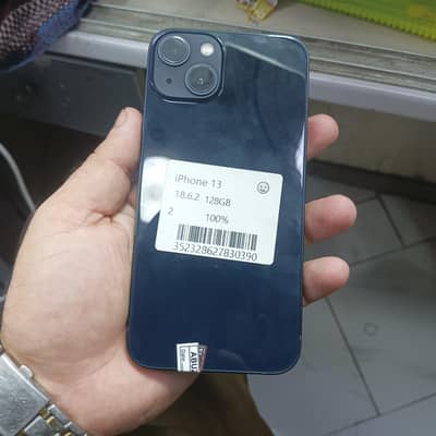 Apple iPhone 13