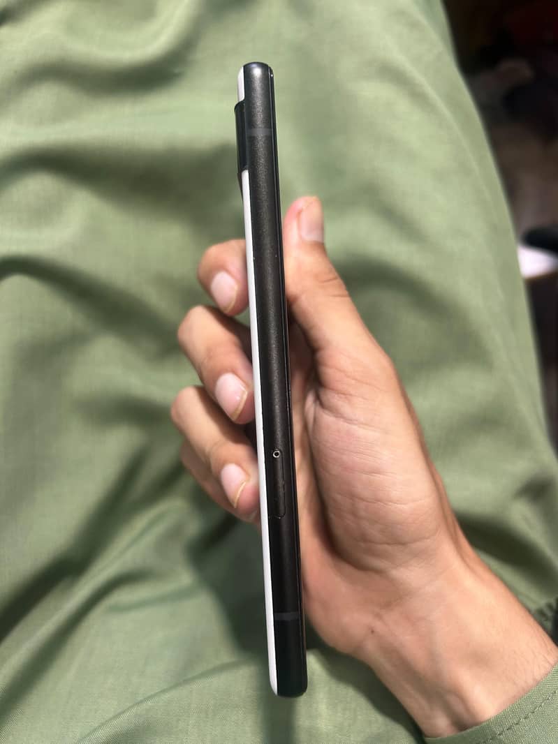 Google Pixel 6a 3