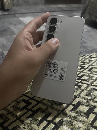 Infinix Hot 12i
