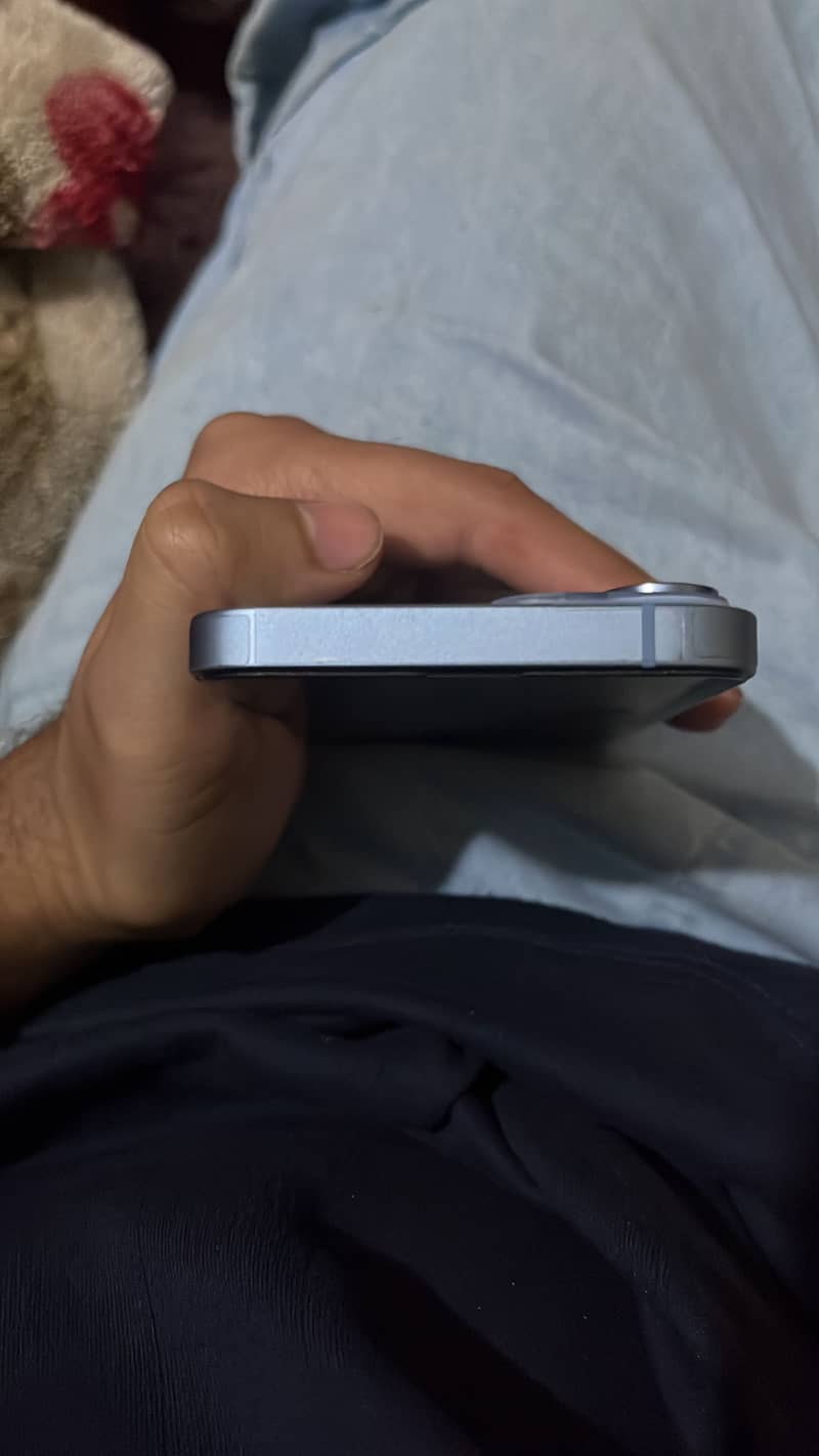 Apple iPhone 14 5