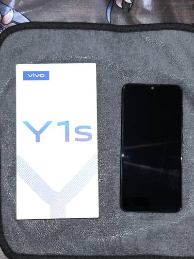 Vivo Y1s mobile for sale complete box with original charger