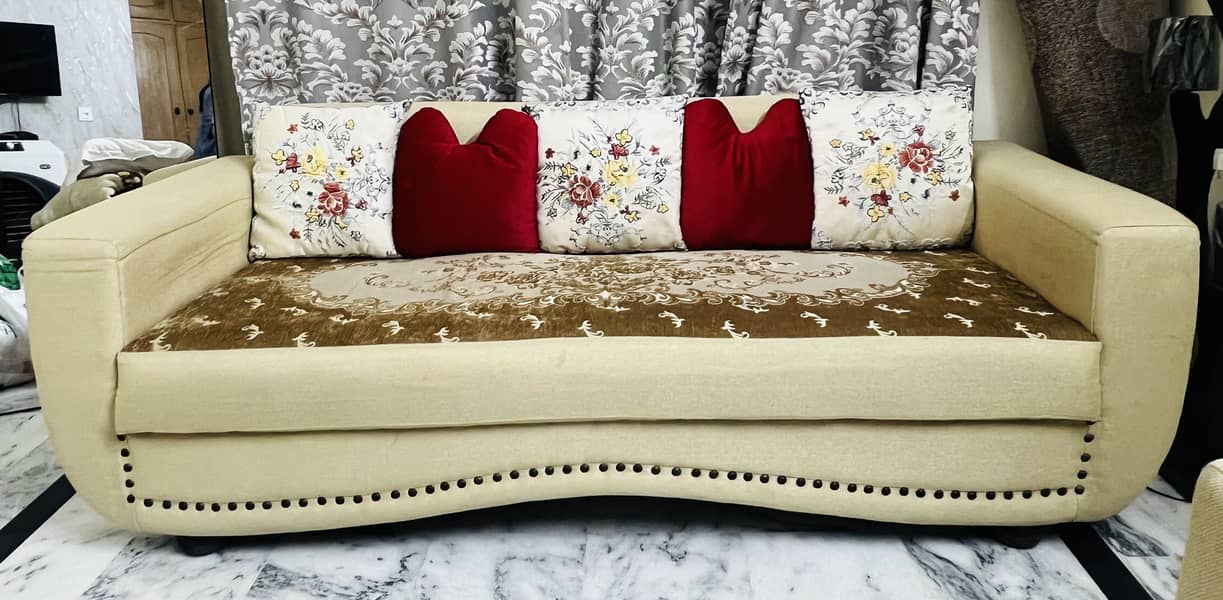 7 seater sofa 0