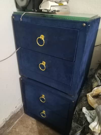 Bed dressing side tables urgent sale