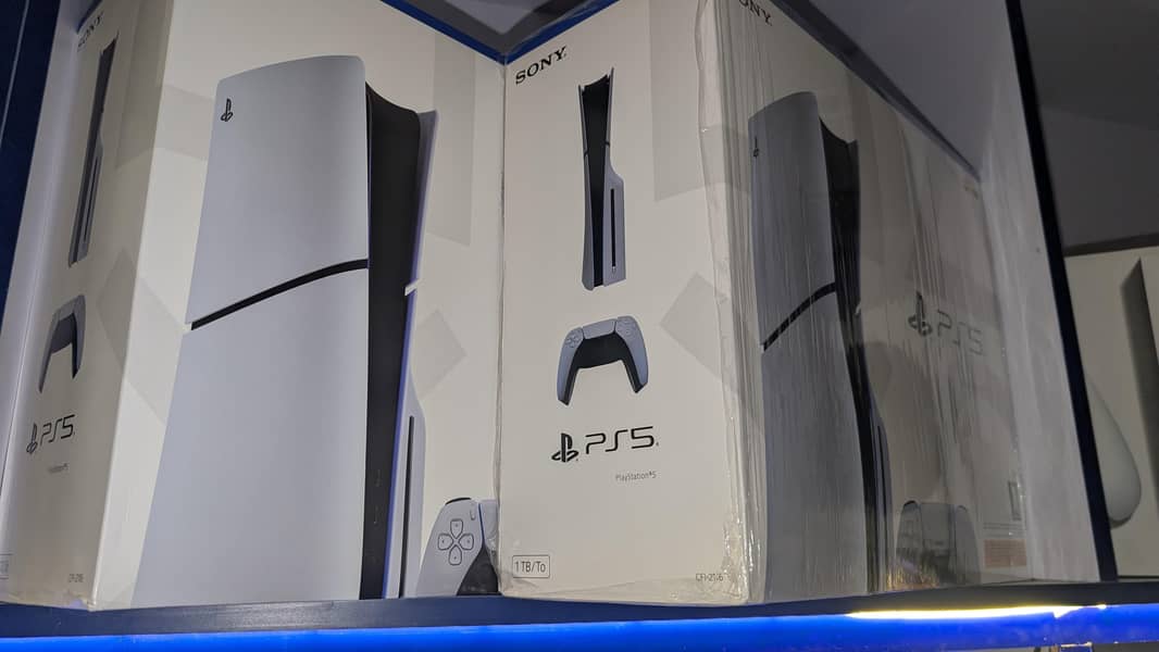 Playstations 4 & 5 1