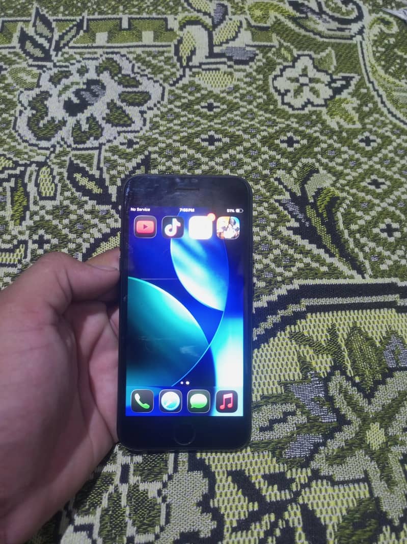 Apple iPhone SE 0