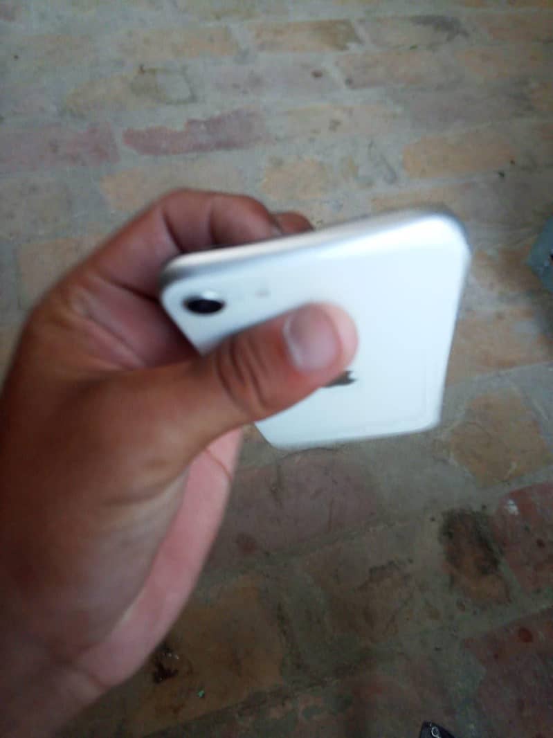 Apple iPhone SE 3