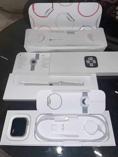 Apple Watch SE 2nd Gen 40mm GPS Starlight - Box Opened Never Used 100%