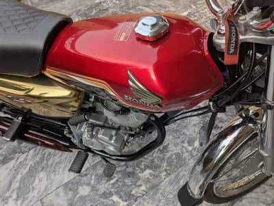 SPECIAL GOLD 2024 HONDA 125