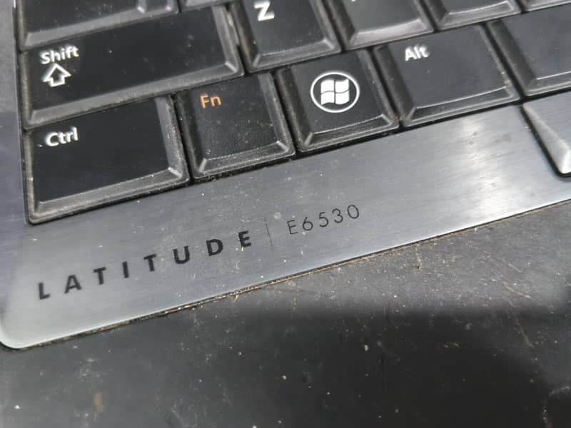 dell latitude E6530 1