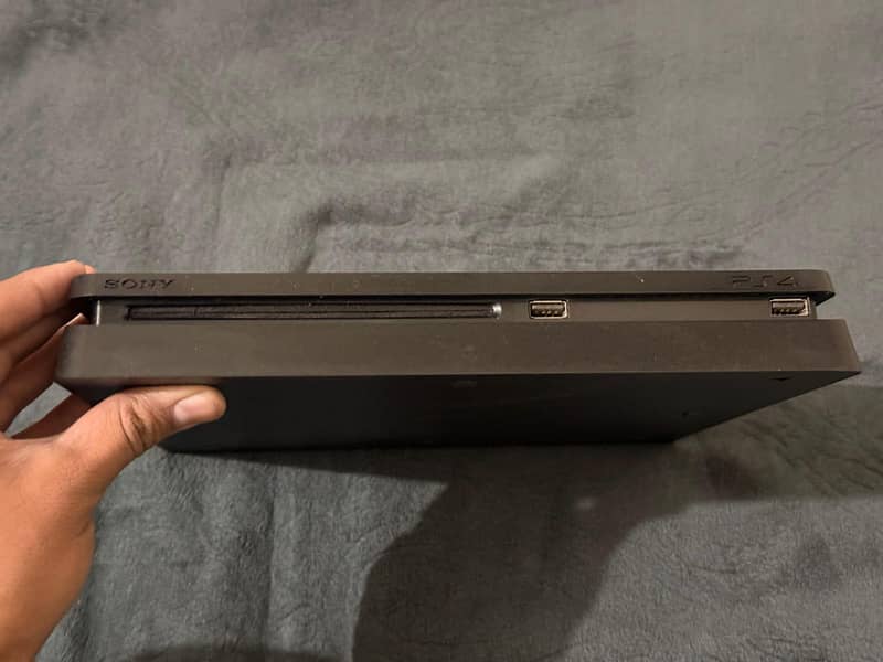 playstation 4 slim rate 54000 0