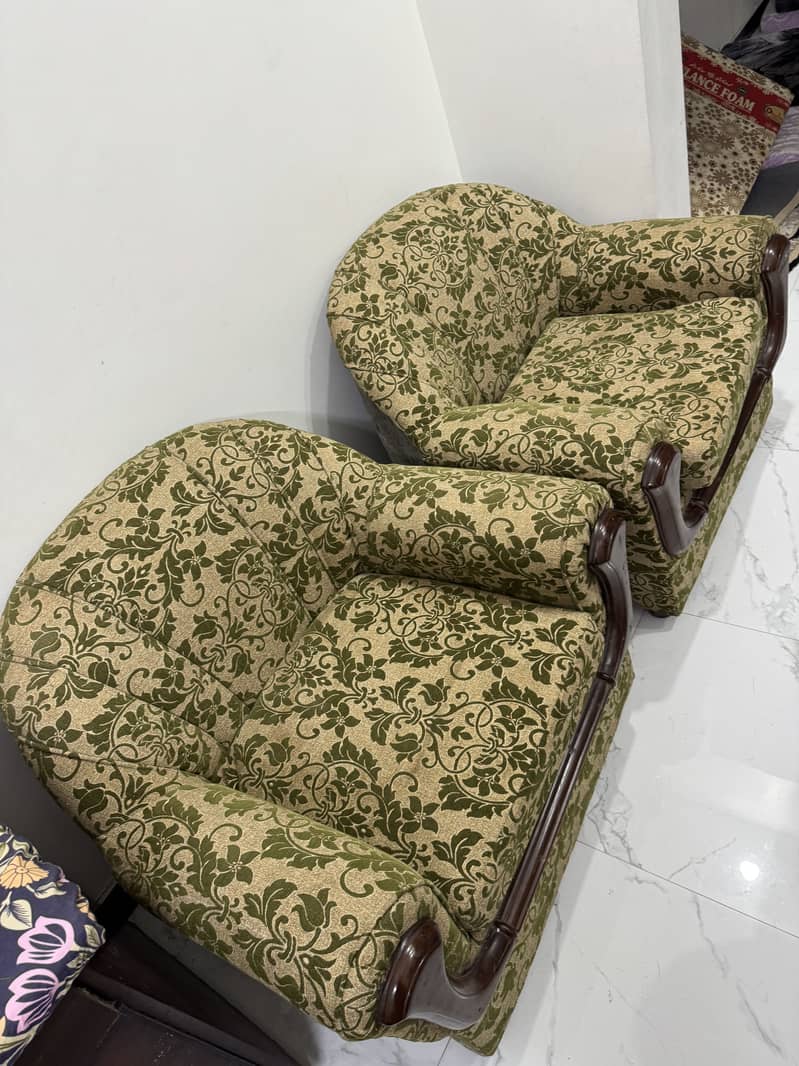Sofa Set in good condition 2