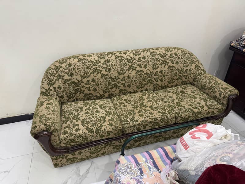 Sofa Set in good condition 3