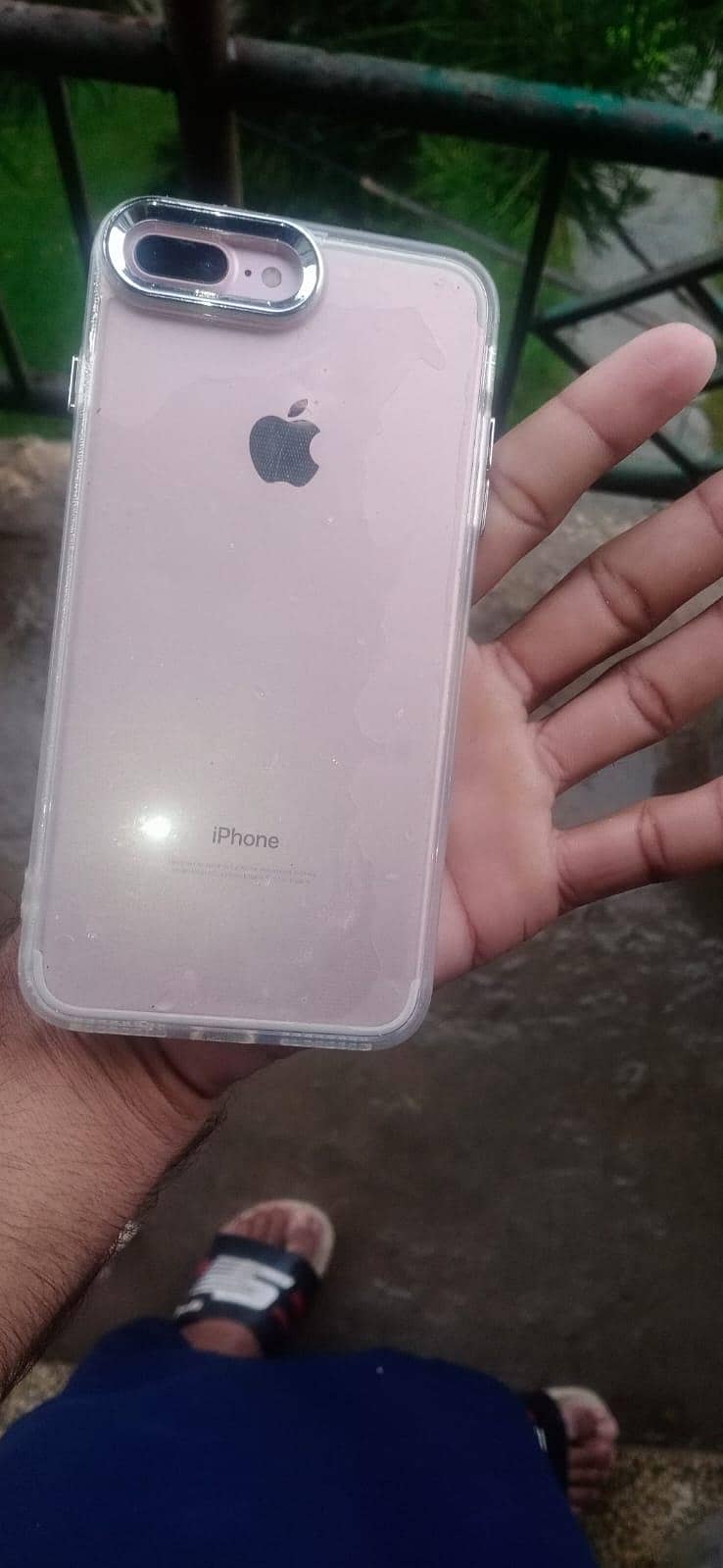 Apple iPhone 7 Plus 1