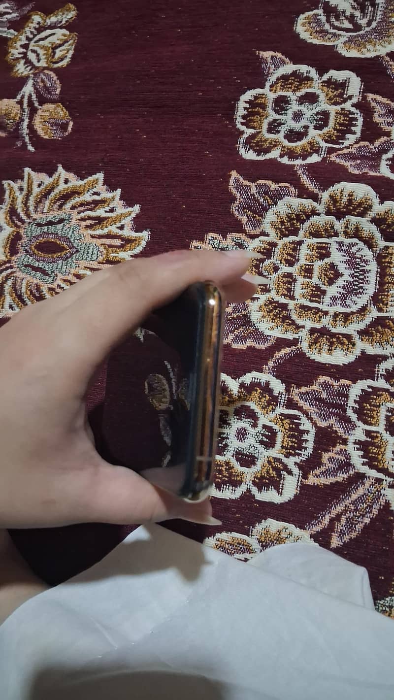 Apple iPhone 11 Pro 3