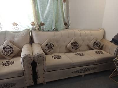 6 Seater Sofa Set || Slightly Used || Urgent Sale || Open for Negotia