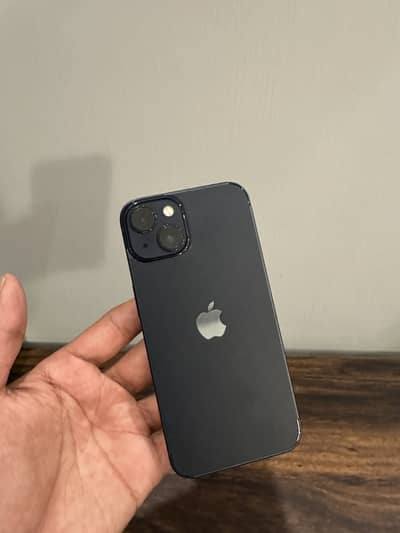 Apple iPhone 13