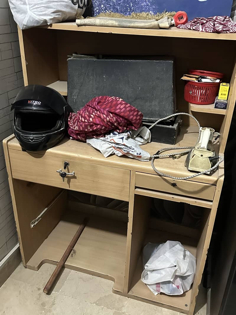 Computer table or workstation 2