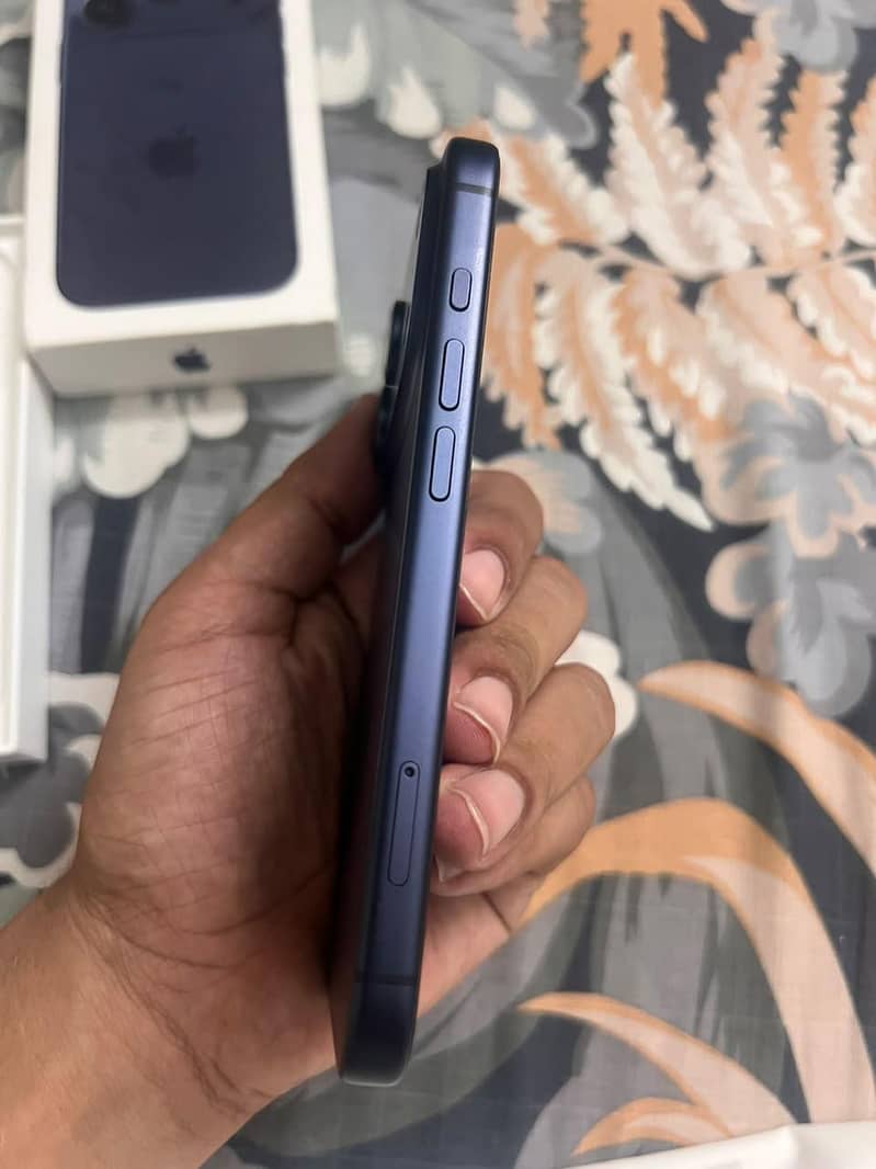 Apple iPhone 17 Pro 4