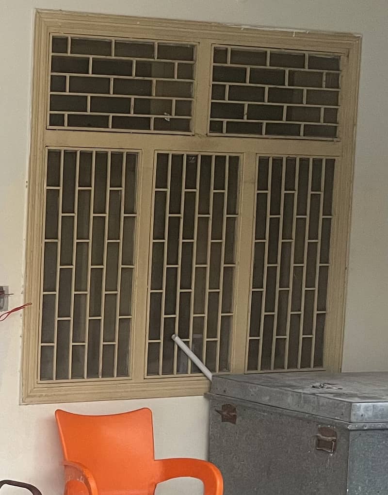 iron windows 2