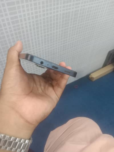 Samsung Mobile A06
