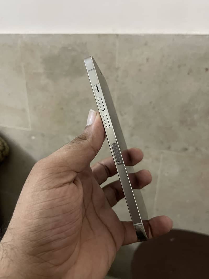 Iphone 12 pro max 2