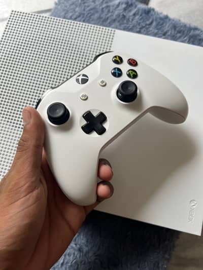 X Box One S 1 Tb