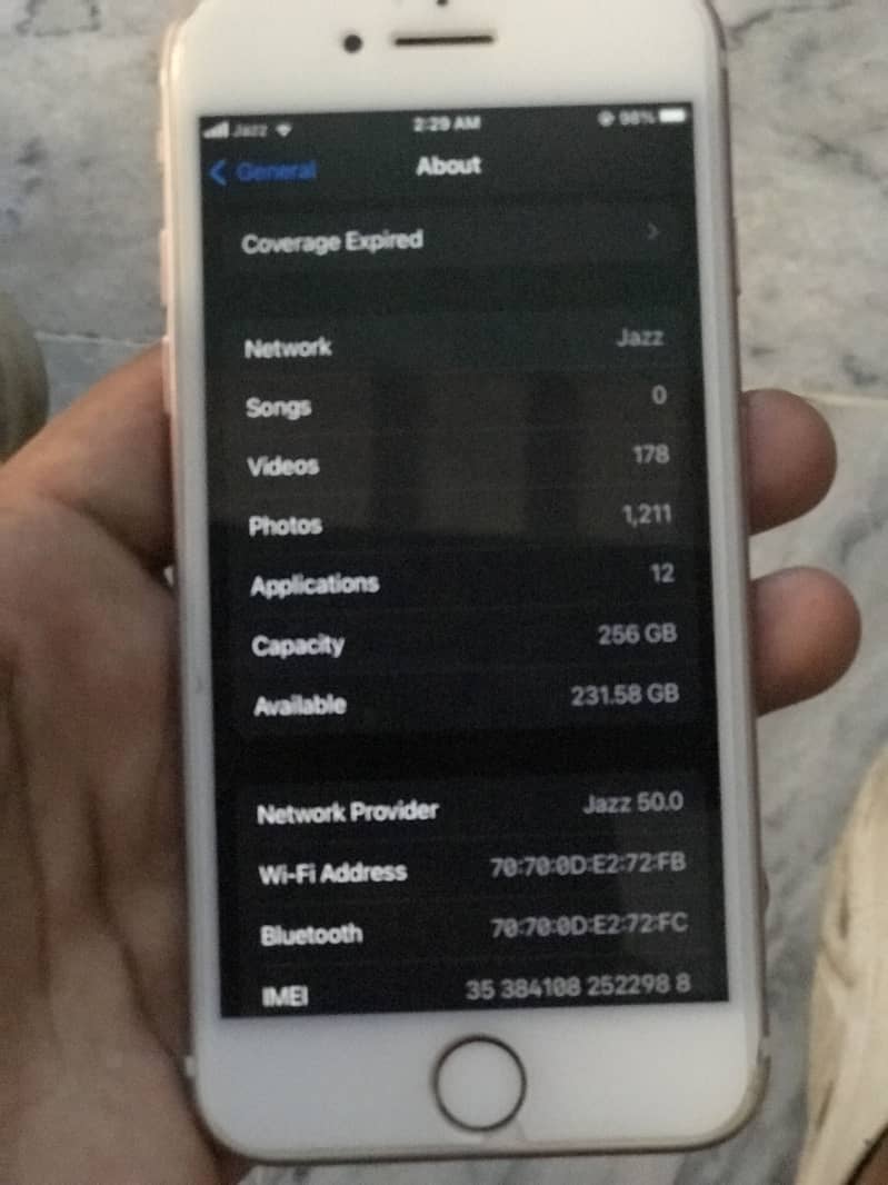 Apple iPhone 7 1