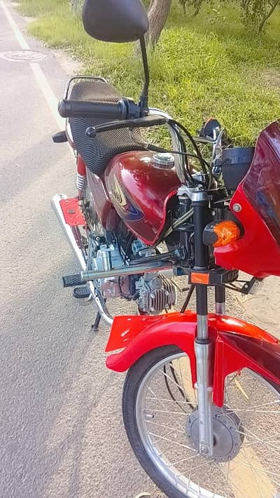 United 100 bike