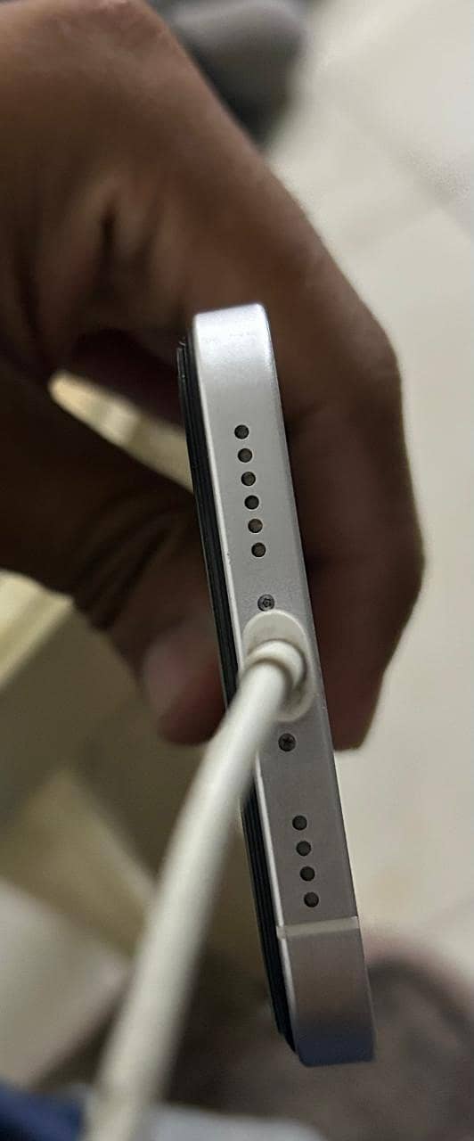 Apple iPhone XR 1