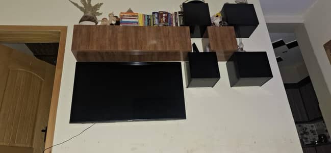 led panel good condition