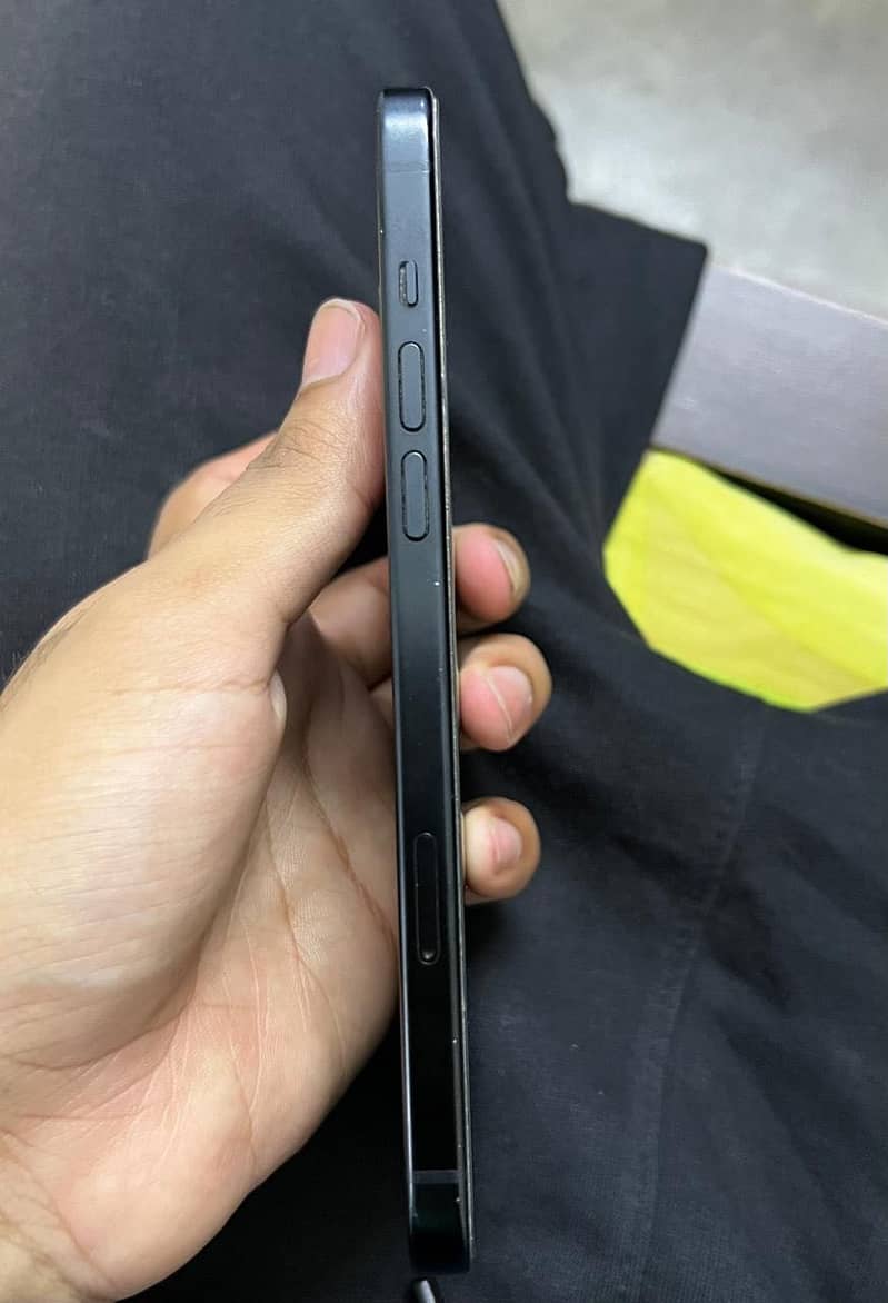 Apple iPhone 15 plus 1