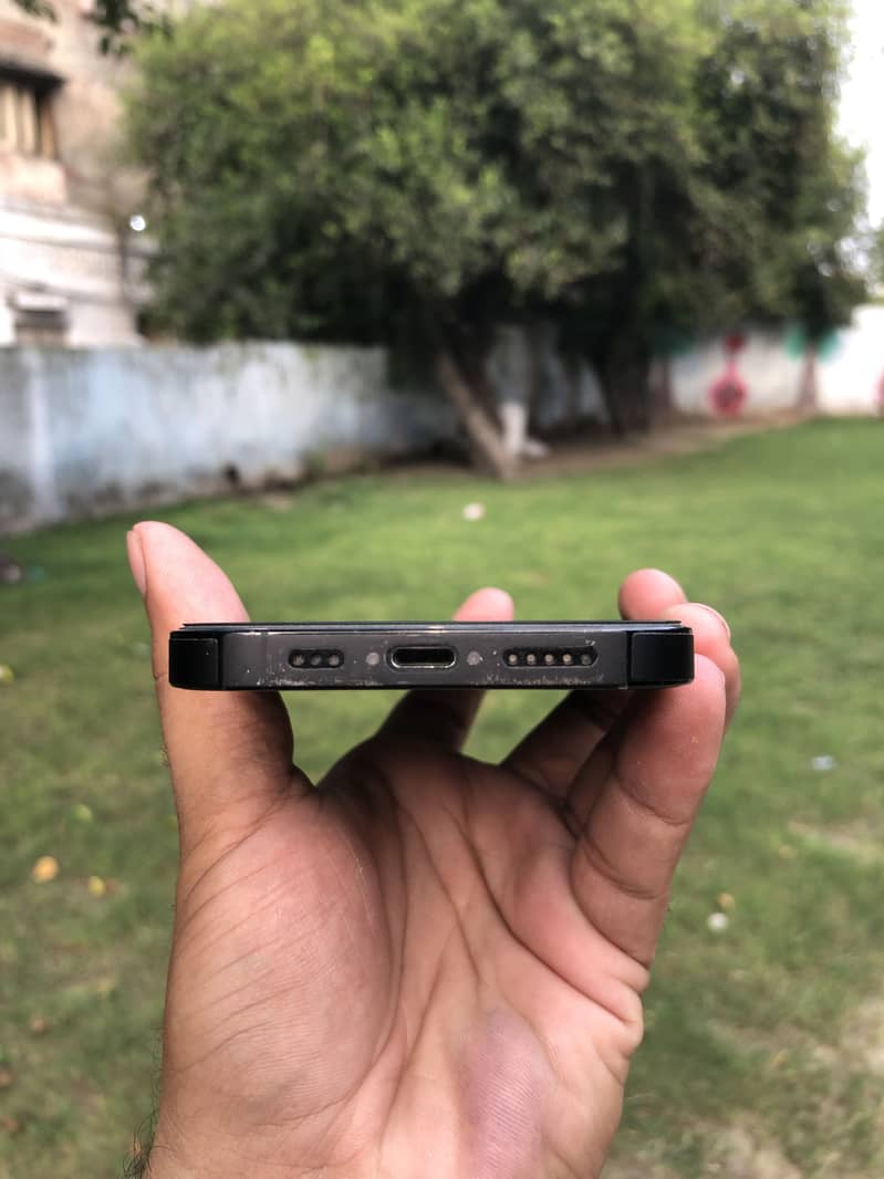 Apple iPhone 14 Pro 4