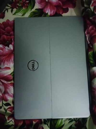 Dell latitude 7210  2 in 1