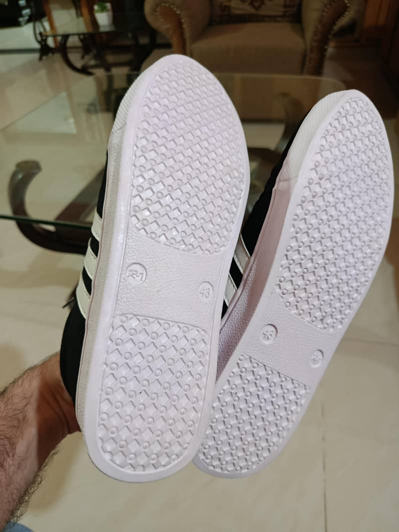 sneakers 2