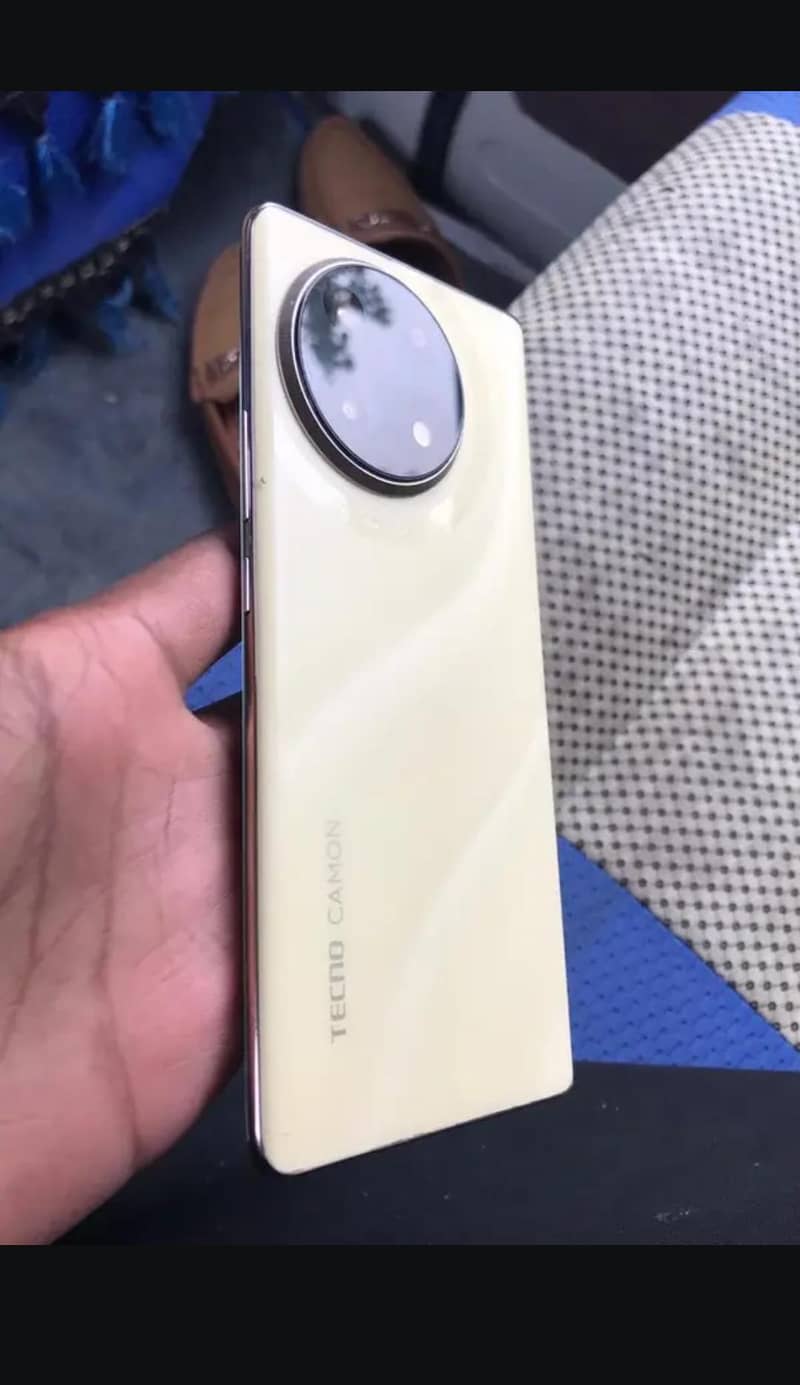 Tecno CAMON 30S 3