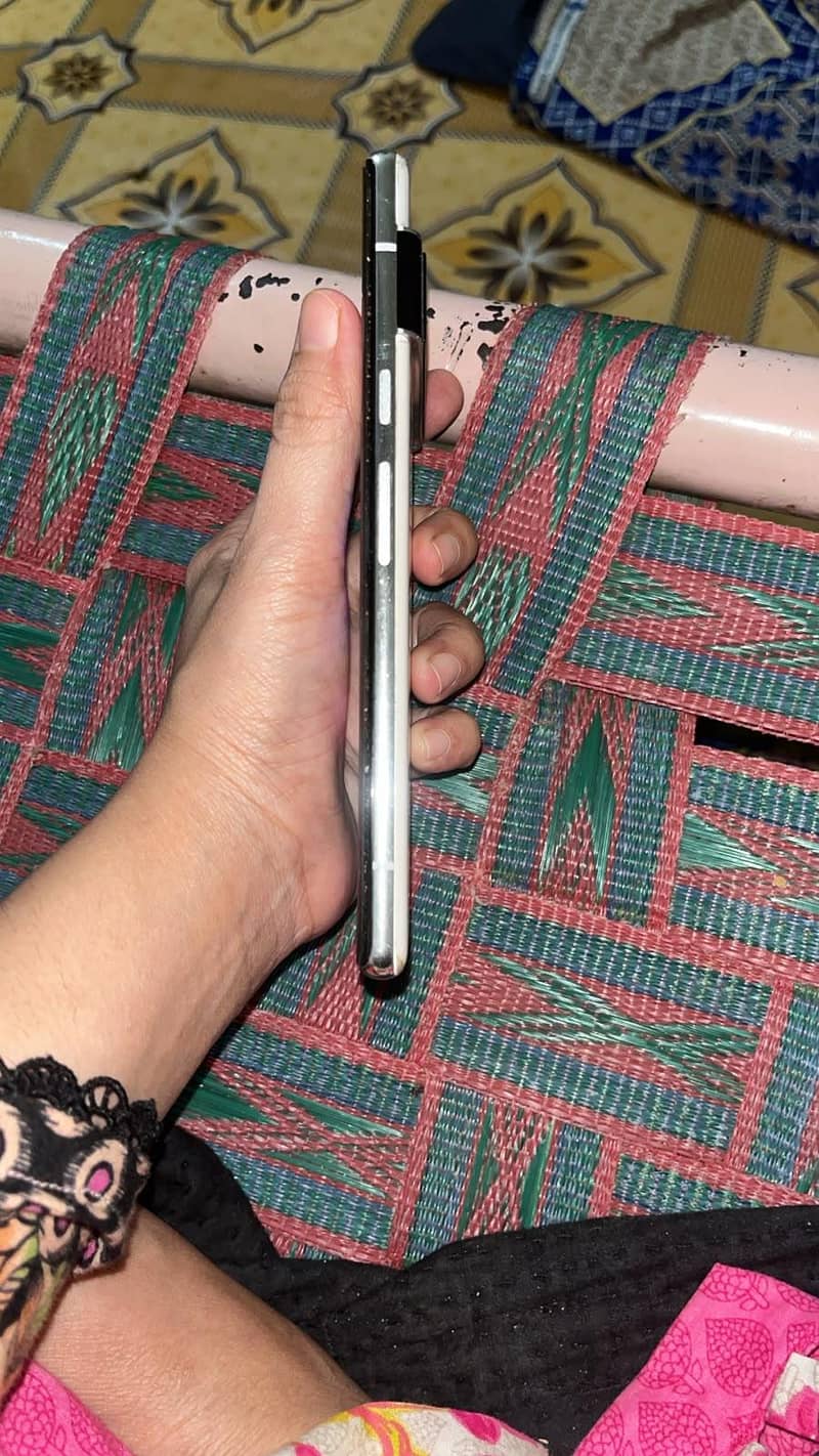 Google Pixel 6 Pro 2