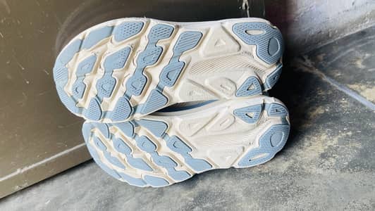 Hoka clifton 9