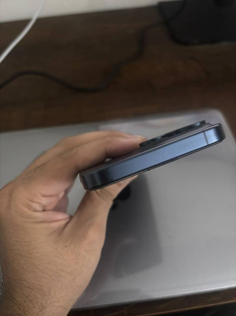 Apple iPhone 15 Pro Max 5