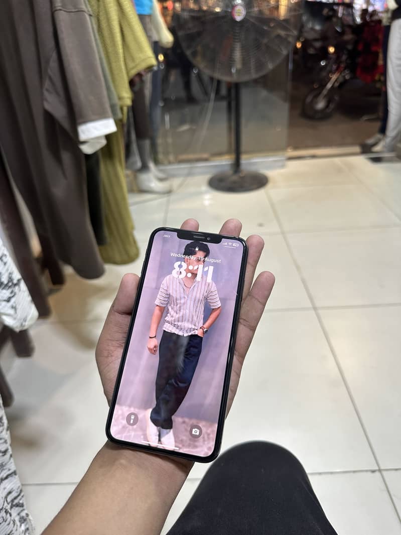 IPHONE XS MAX 3