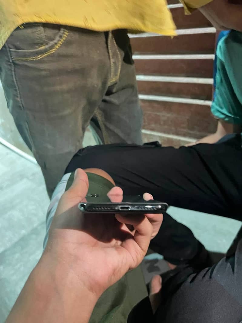 Apple iPhone X 2
