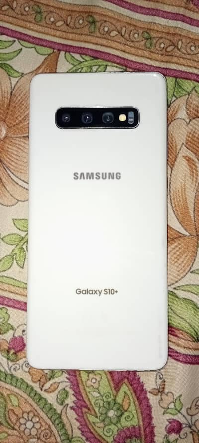 Samsung s10 plus (8,128)